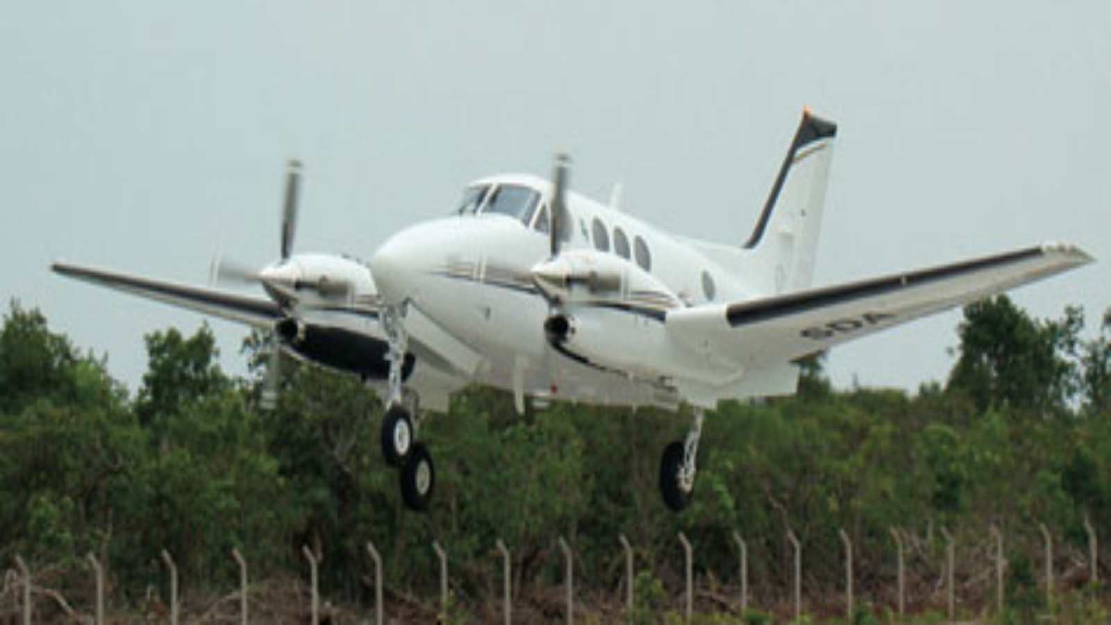 BEECHCRAFT KING AIR 100